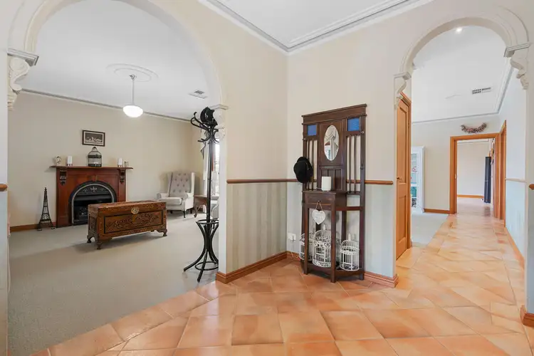 Sixth view of Homely house listing, 25 Longhurst Crescent, Hillside VIC 3037