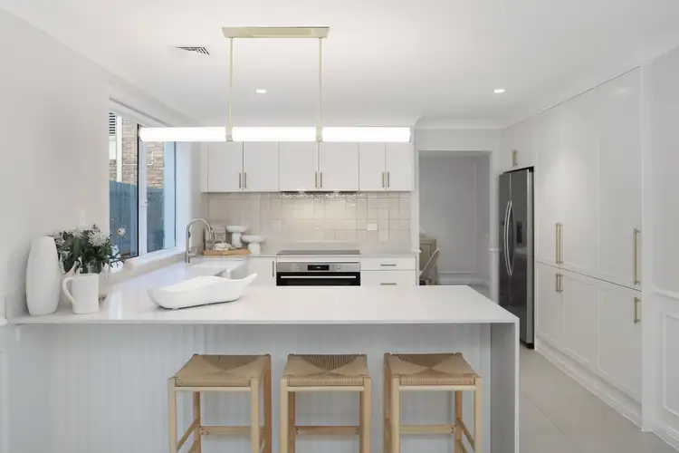 Second view of Homely house listing, 32 Broadwater Drive, Saratoga NSW 2251