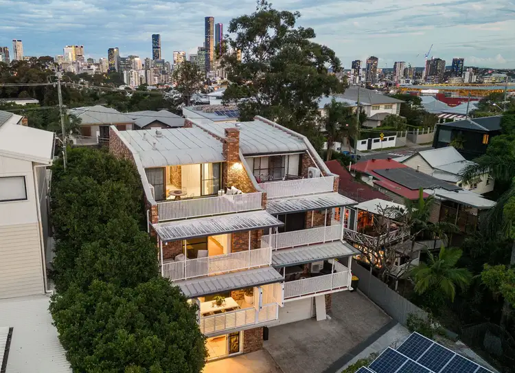1/16 Wellington Road, Red Hill QLD 4059
