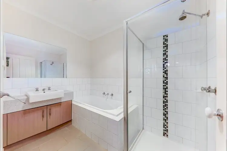 Seventh view of Homely unit listing, 2/88 Conquest Drive, Werribee VIC 3030