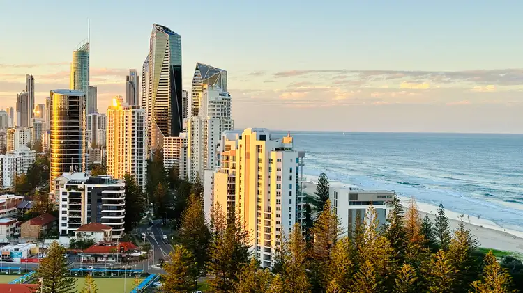 22/7 Britannia Avenue, Broadbeach QLD 4218