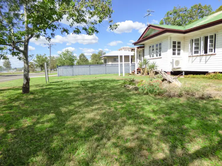 18 Russell Street, Roma QLD 4455