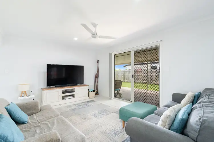 Second view of Homely house listing, 9 Robin Road, Kawungan QLD 4655