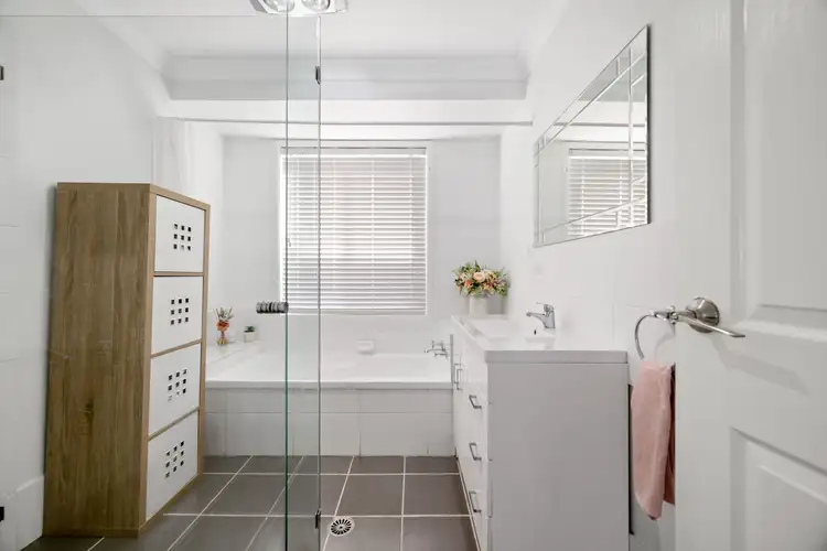 Seventh view of Homely house listing, 5 Durden Place, Ambarvale NSW 2560