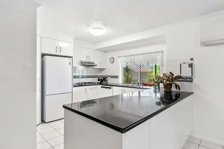 Sixth view of Homely house listing, 10 Lindeman Court, Kawungan QLD 4655