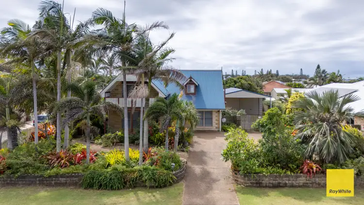 165 Barolin Esplanade, Coral Cove QLD 4670