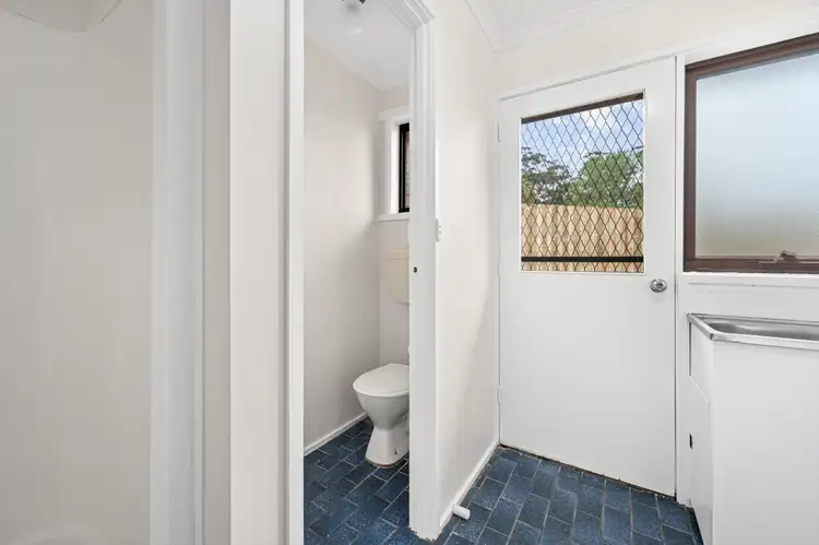 Sixth view of Homely unit listing, 5/234 Princes Way, Drouin VIC 3818