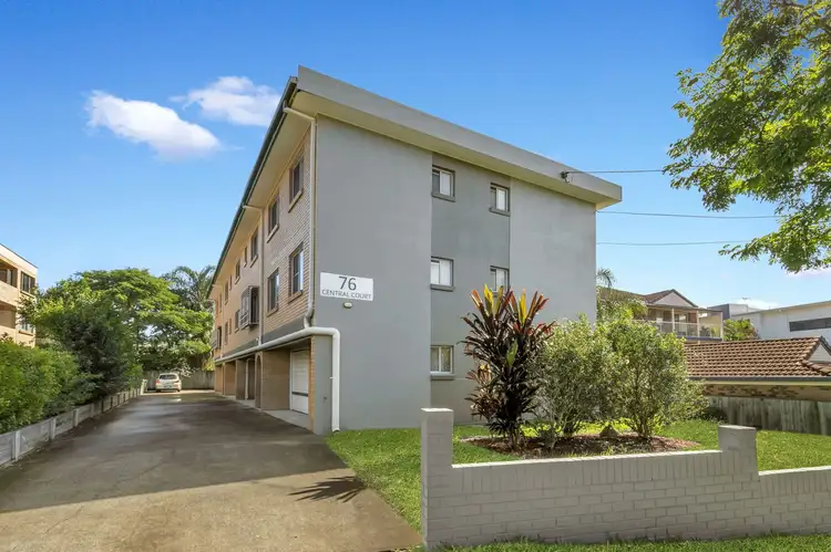 8/76 Kitchener Street, Coorparoo QLD 4151