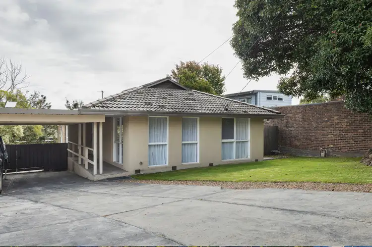 18 Lawson Avenue, Frankston South VIC 3199