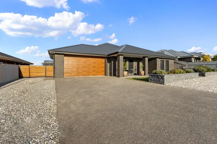 11 Murrin Street, Moonta Bay SA 5558
