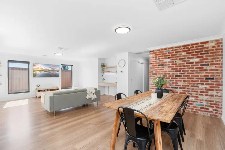 Fifth view of Homely house listing, 2/9 Jimberoo Loop, Gobbagombalin NSW 2650