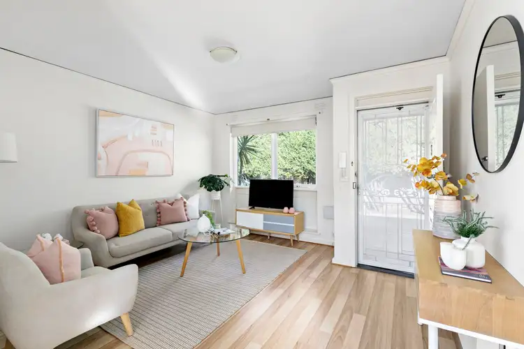 3/3 Larnoo Avenue, Brunswick West VIC 3055