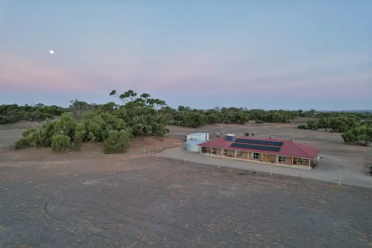 429 Law Road, Rockleigh SA 5254