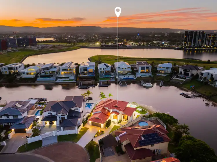 23 Cessnock Close, Mermaid Waters QLD 4218