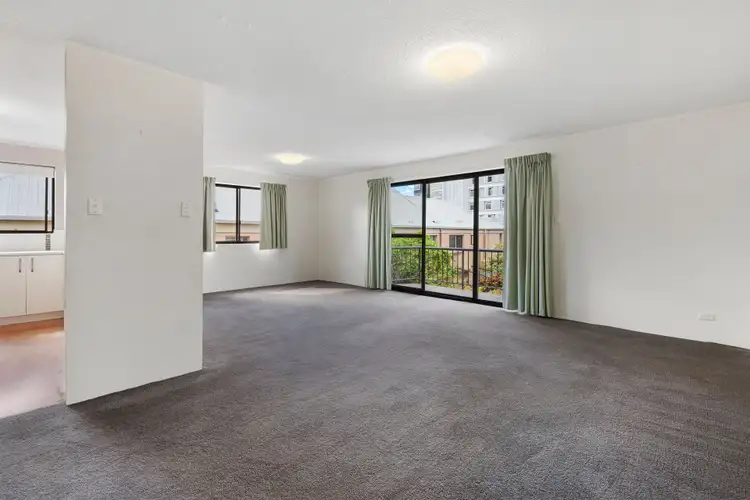 Fifth view of Homely unit listing, 8/83 Queen Street, Southport QLD 4215