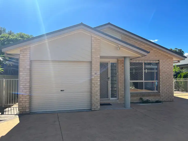 12B Monash Close