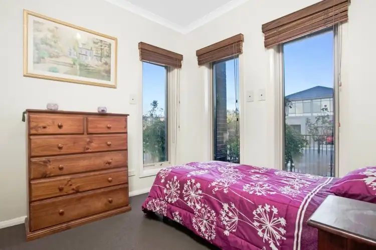 Fifth view of Homely house listing, 17 Jirrahlinga Terrace, Craigieburn VIC 3064