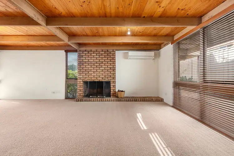 Second view of Homely house listing, 2 Myrtle Court, Watsonia North VIC 3087