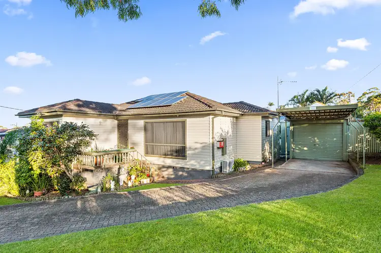 15 Carabeen Street, Barrack Heights NSW 2528