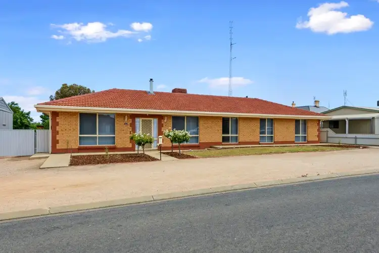 27 Gurner Street
