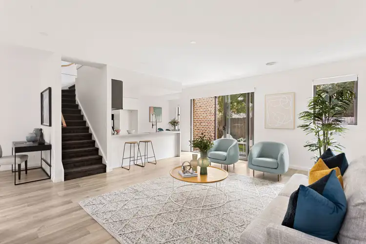 2/11 Austin Street, Hughesdale VIC 3166