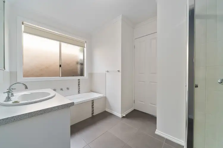 Fifth view of Homely unit listing, 3/196 North Road, Langwarrin VIC 3910