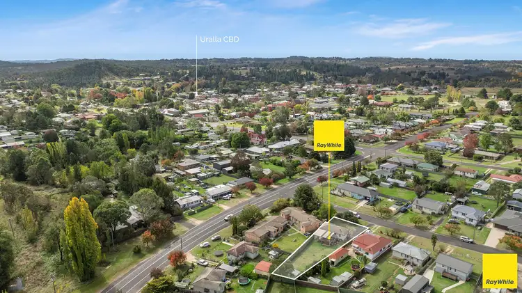 8 Prince Avenue, Uralla NSW 2358