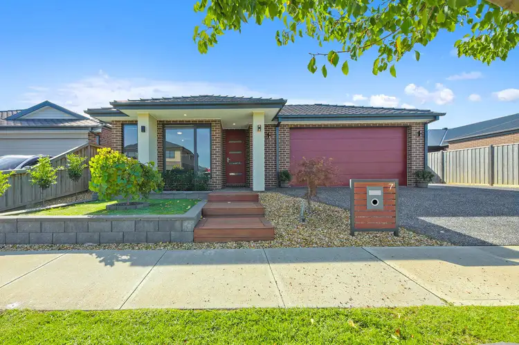 Second view of Homely house listing, 7 Cinnamon Street, Drouin VIC 3818