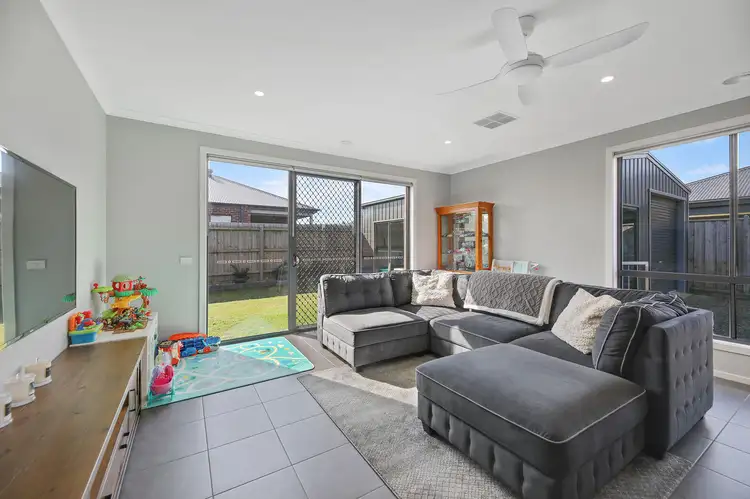 Sixth view of Homely house listing, 7 Cinnamon Street, Drouin VIC 3818