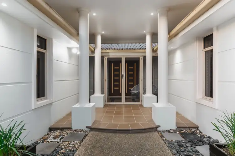 29 Rainbow Circuit, Coomera Waters QLD 4209