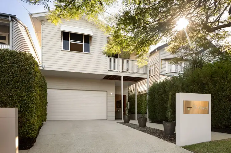 76 Dover Street, Hawthorne QLD 4171