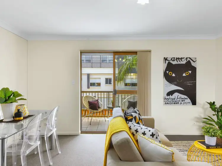 Main view of Homely unit listing, 4/5 Silva Street, Ascot QLD 4007