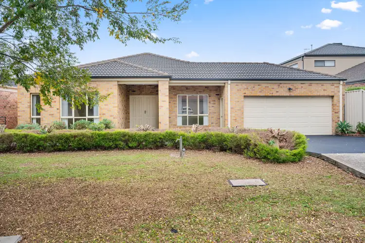 11 Puckle Street, Taylors Hill VIC 3037