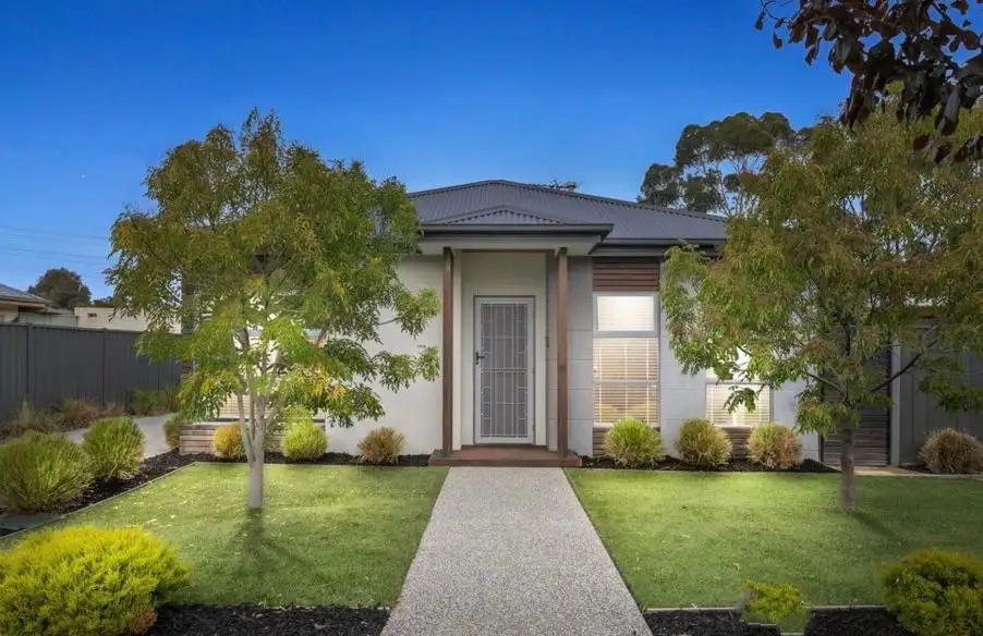 Main view of Homely unit listing, 1/27 Cypress Avenue, Brooklyn VIC 3012