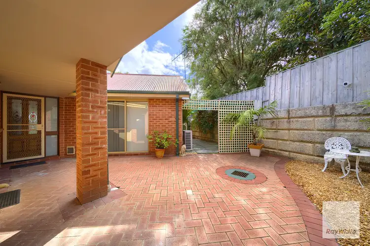 2/3 Adams Place, Mount Melville WA 6330
