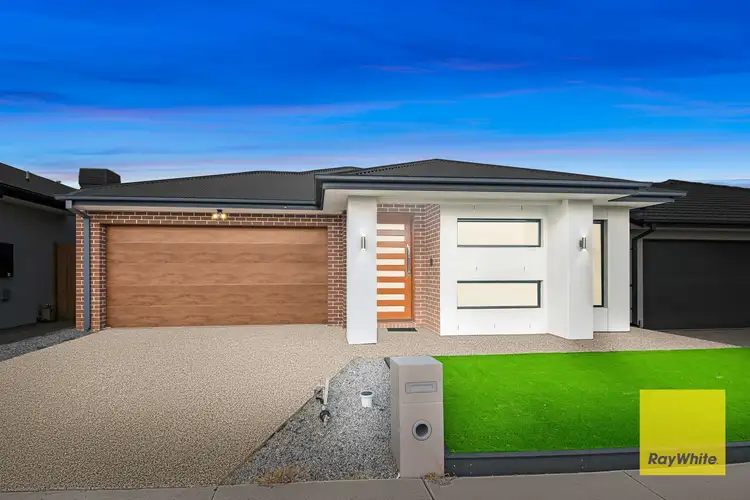 6 Sparrowhawk Crescent, Deanside VIC 3336