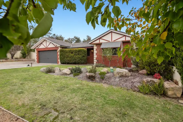 27 Golden Elm Court, Kilmore VIC 3764