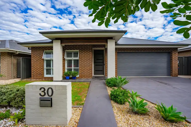 30 Piper Street, Fern Bay NSW 2295