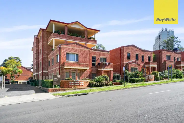 Main view of Homely unit listing, B13/88-98 Marsden Street, Parramatta NSW 2150