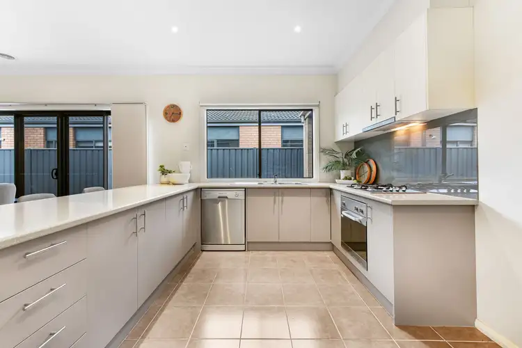 Fifth view of Homely house listing, 5 Aldous Place, Cranbourne North VIC 3977