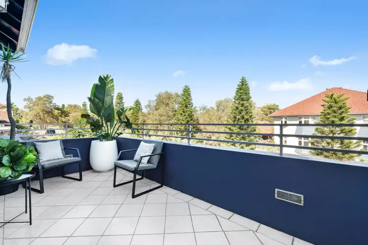 Third view of Homely apartment listing, 4/62 Warners Avenue, Bondi Beach NSW 2026