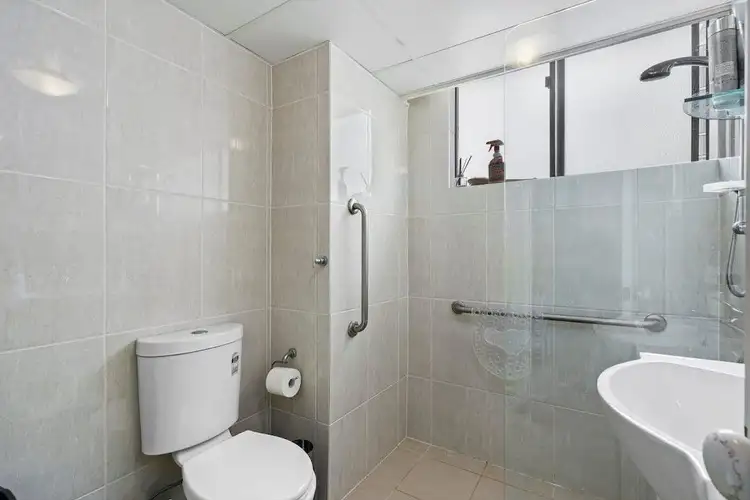 Fifth view of Homely apartment listing, 305/65 Bauer Street, Southport QLD 4215