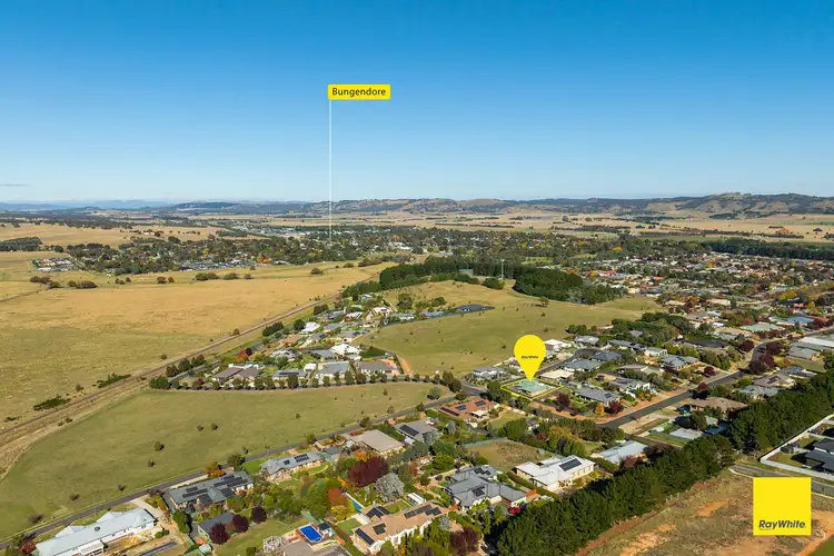 2 Flynn Place, Bungendore NSW 2621