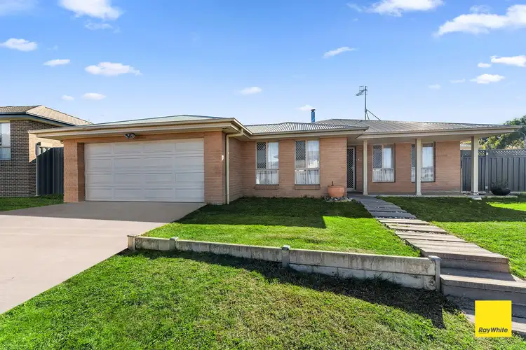 Second view of Homely house listing, 2 Flynn Place, Bungendore NSW 2621