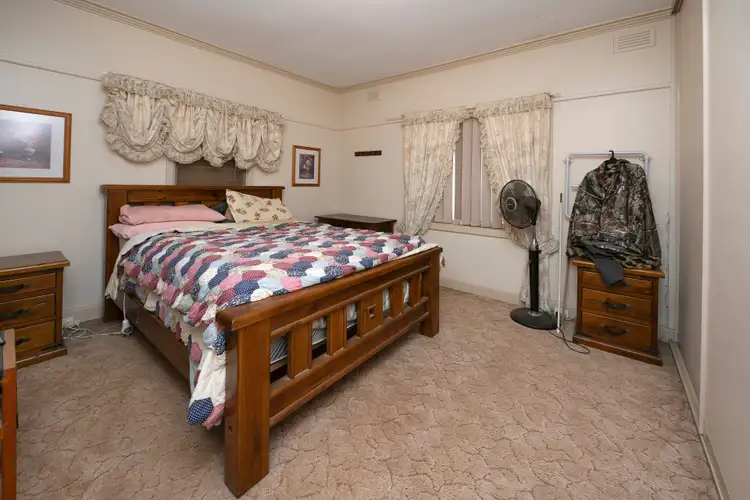 Sixth view of Homely house listing, 5 Boldrewood Drive, Swan Hill VIC 3585