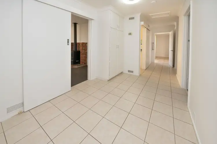 Sixth view of Homely house listing, 2 Eyre Court, Swan Hill VIC 3585