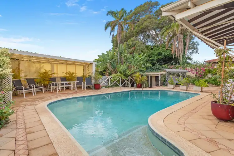 11 Garland Way, Trigg WA 6029