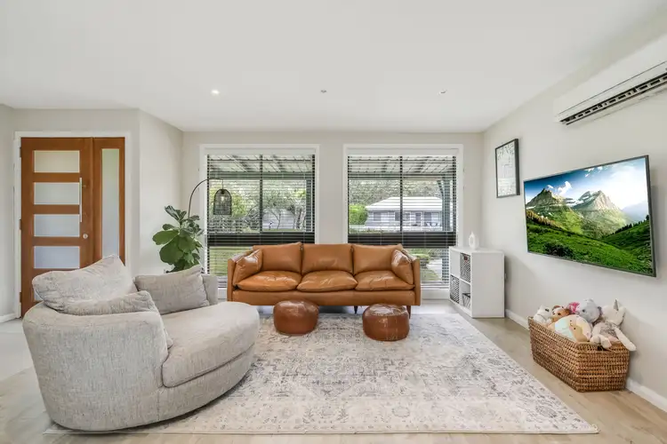 20 Sunshine Drive, Point Clare NSW 2250