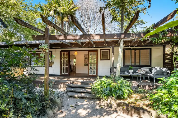 898 Main Arm Road