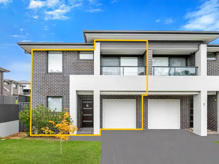 6/75 Mary Ann Drive, Glenfield NSW 2167